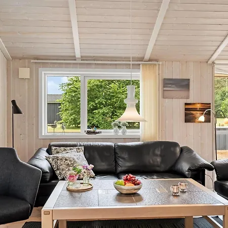 Dimo - 700m From The Sea By Interhome *